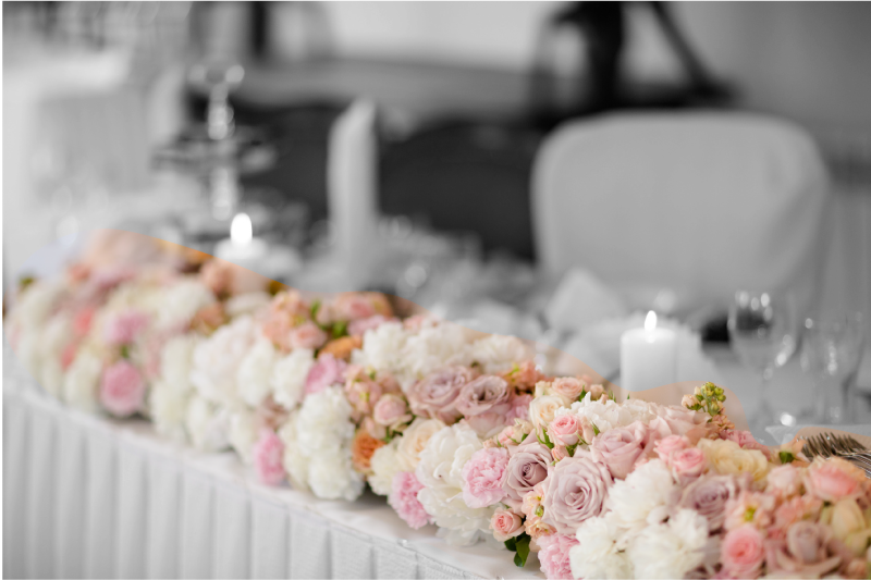 chemin de table rose et blanc pour mariage
